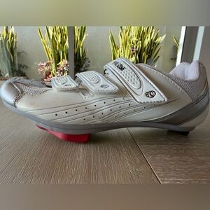 Pearl Izumi SELECT Road Cycling/Spin Shoes, great for Peloton - US Women's 8.5